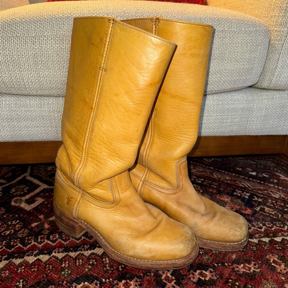 VTG Rare! Frye Campus 14L Boot in Banana (US Women’s 9)